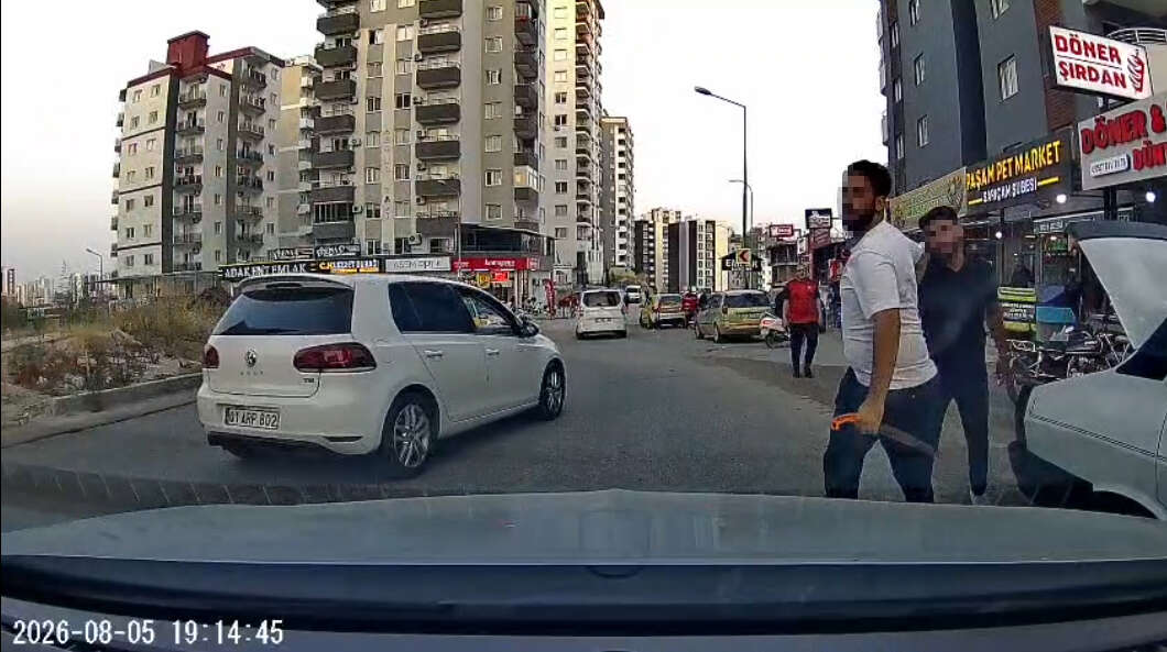 Yol verme tartışması kontrolden çıktı! Testereyle saldırmaya çalıştı 3